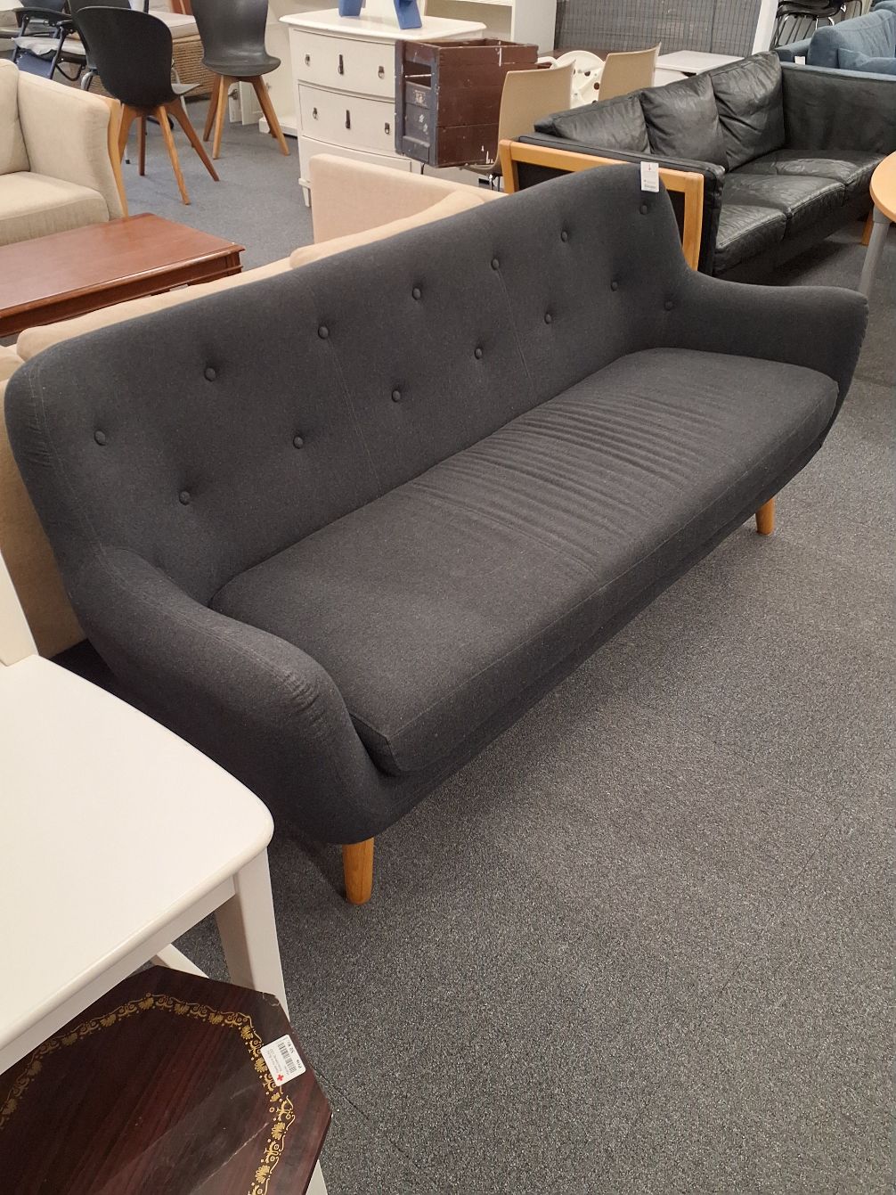 3 persons sofa i mærkegrå